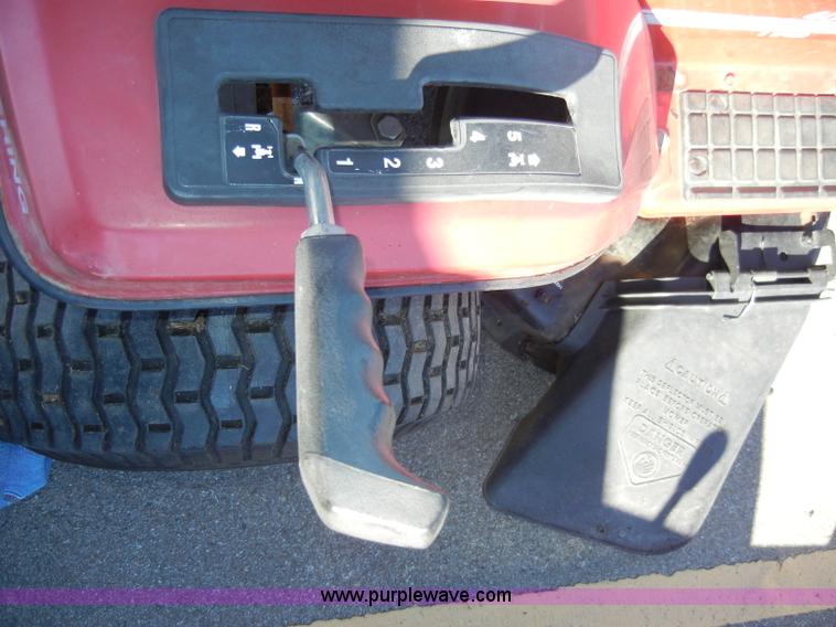 image for item J9359 Craftsman LT4000 lawn tractor