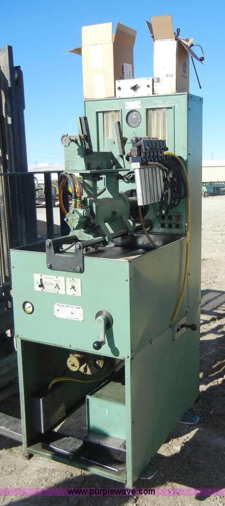 image for item J9360 John Deere BJD injection pump stand