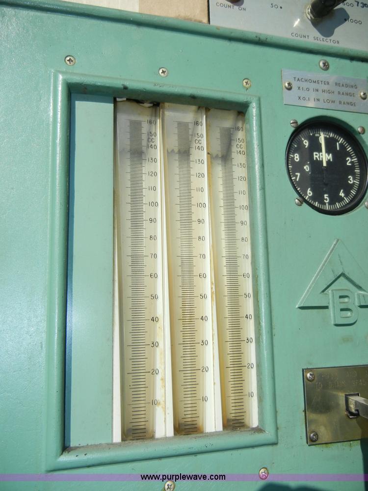 image for item J9360 John Deere BJD injection pump stand