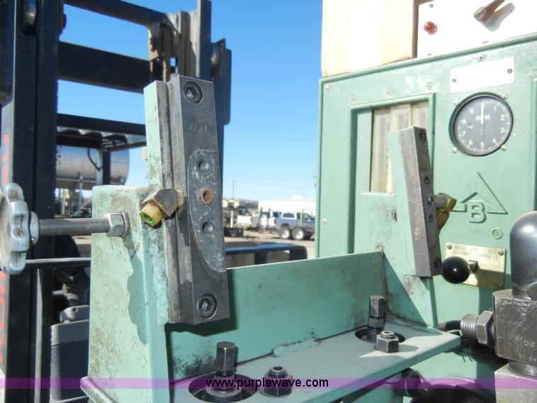 image for item J9360 John Deere BJD injection pump stand