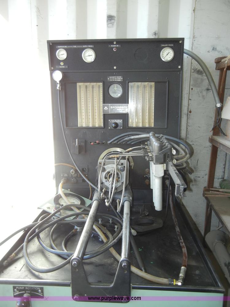 image for item J9361 Bacharach V-7500A injection test stand