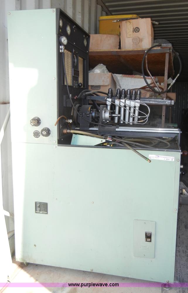 image for item J9361 Bacharach V-7500A injection test stand