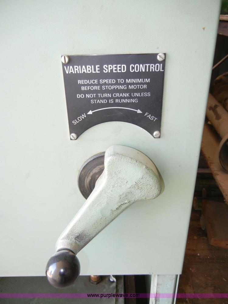 image for item J9361 Bacharach V-7500A injection test stand