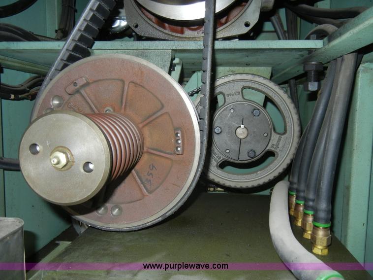 image for item J9361 Bacharach V-7500A injection test stand