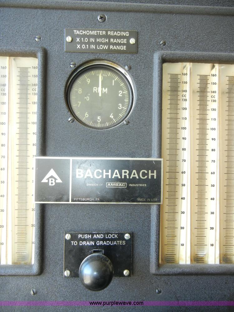 image for item J9361 Bacharach V-7500A injection test stand