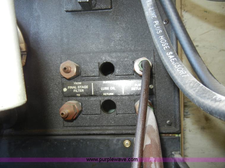 image for item J9361 Bacharach V-7500A injection test stand