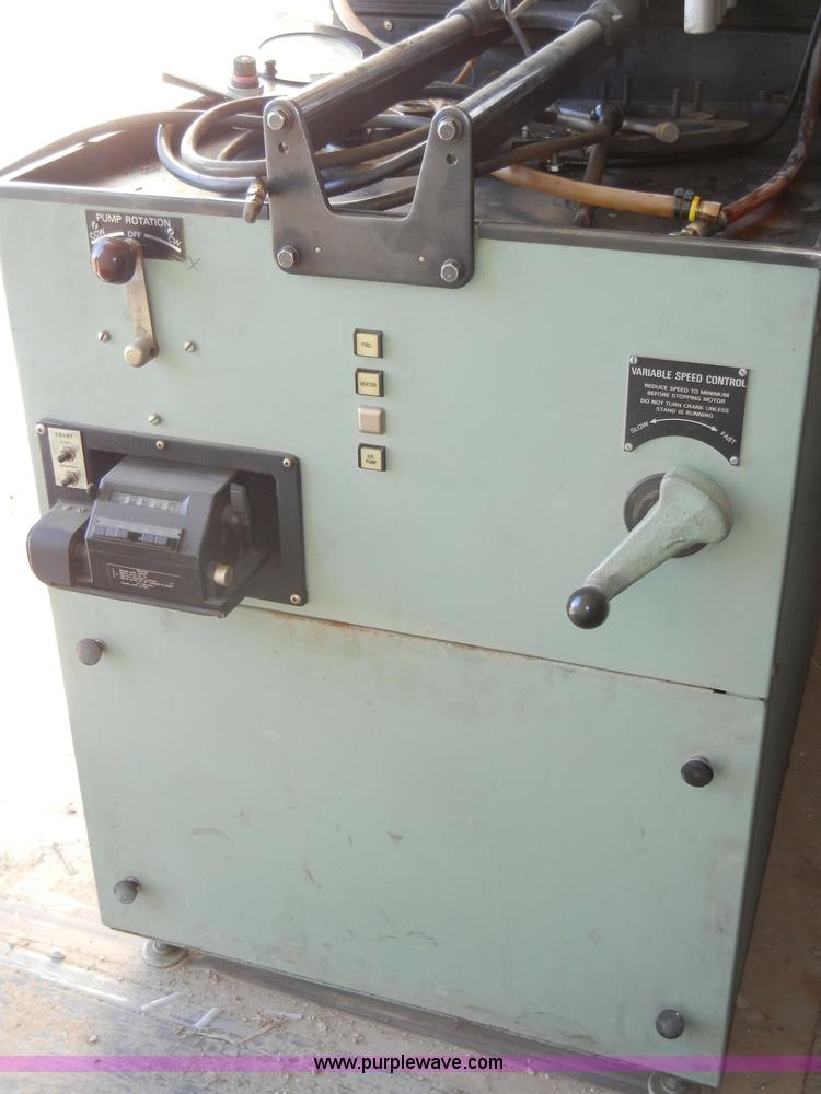 image for item J9361 Bacharach V-7500A injection test stand