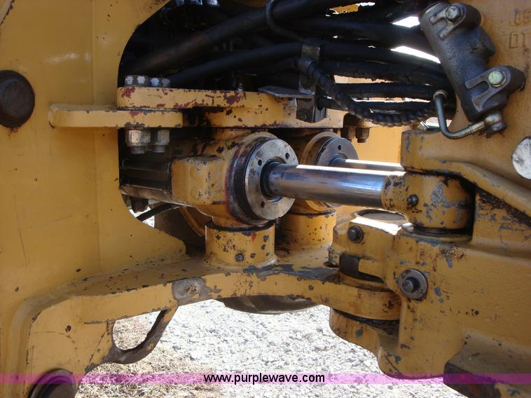 image for item A1821 1999 New Holland 555E backhoe