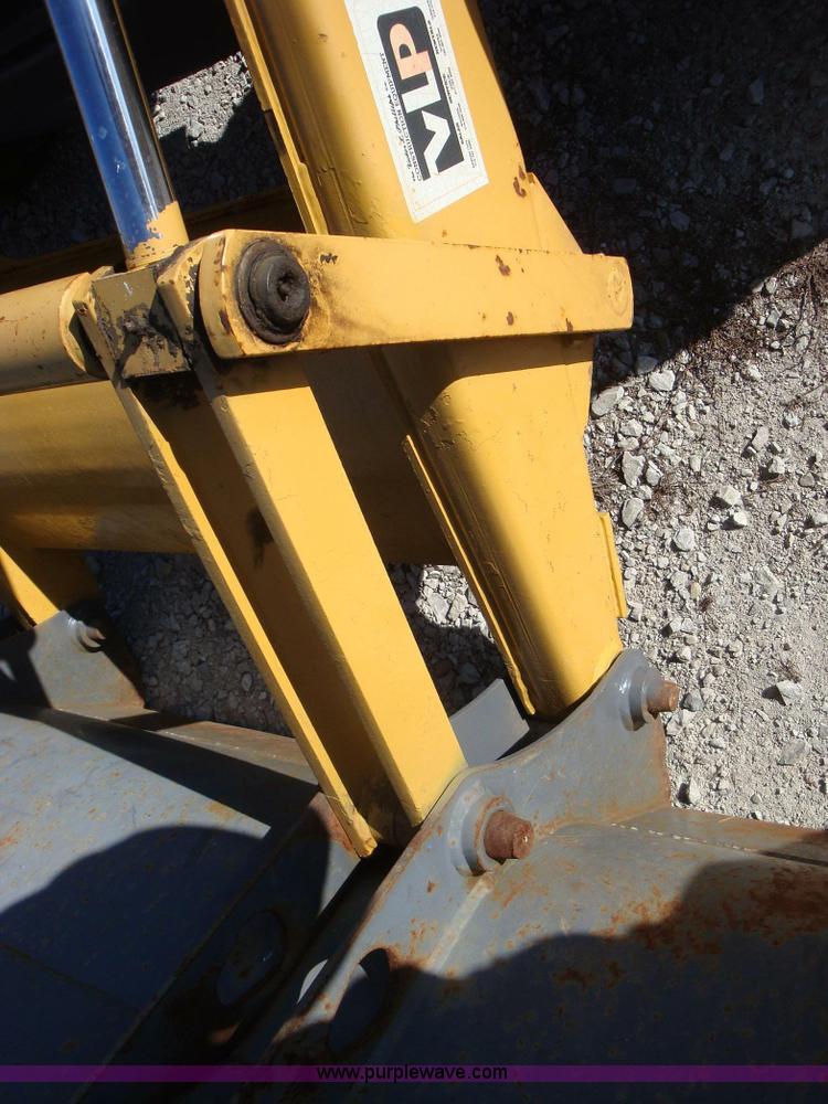 image for item A1821 1999 New Holland 555E backhoe