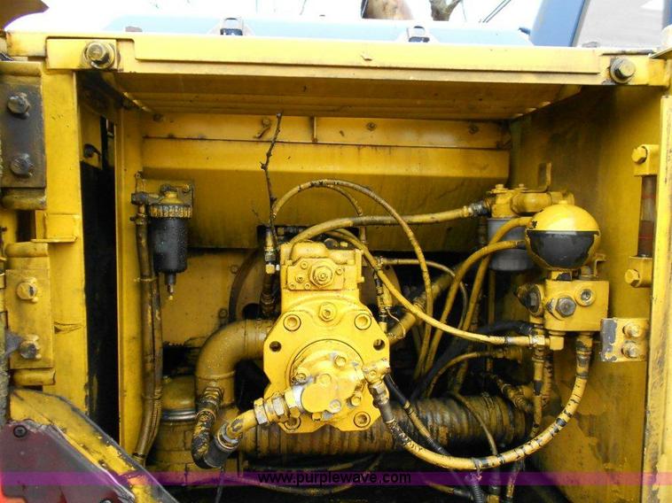 image for item A1833 1995 Kobelco Mark III SK 150LC excavator