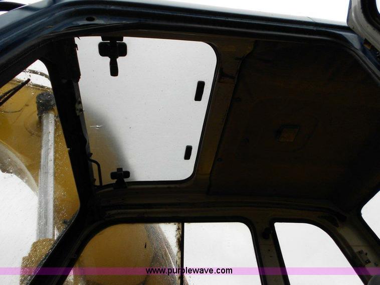 image for item A1833 1995 Kobelco Mark III SK 150LC excavator