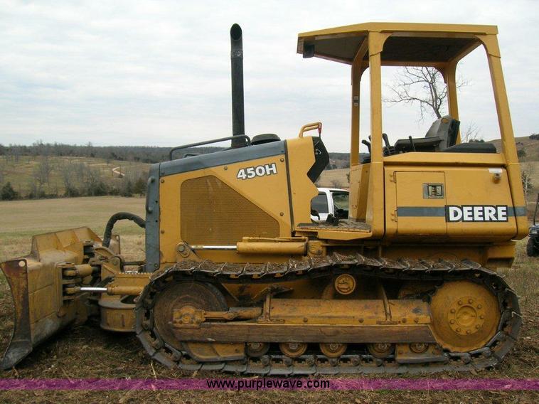 image for item A1834 2000 John Deere 450H dozer