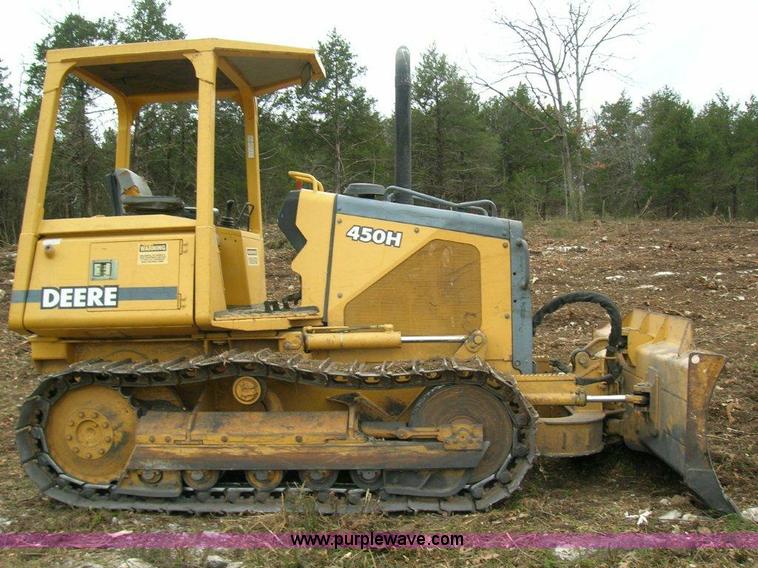 image for item A1834 2000 John Deere 450H dozer