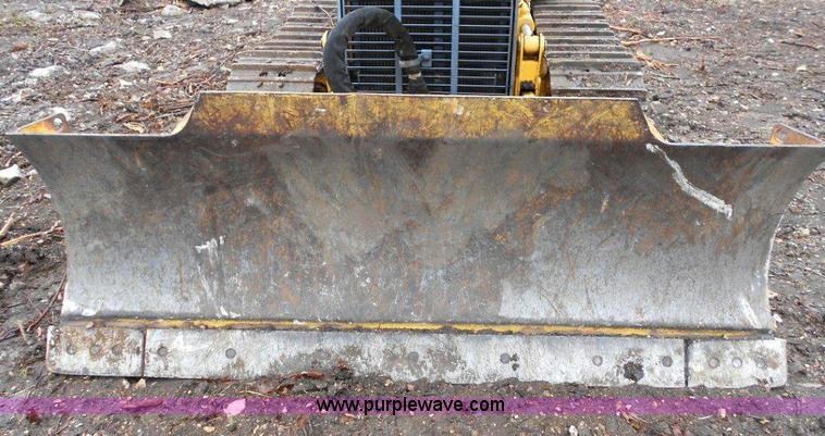 image for item A1834 2000 John Deere 450H dozer