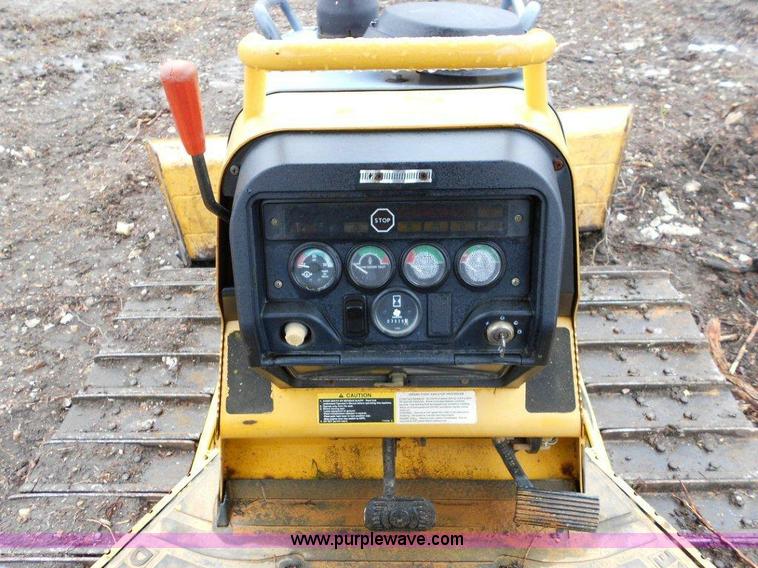 image for item A1834 2000 John Deere 450H dozer