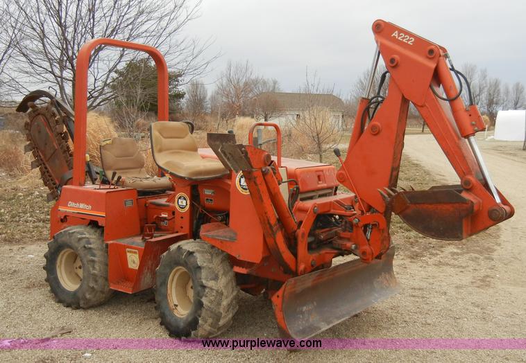 image for item A3419 Ditch Witch 3610DD trencher with bucket and digger