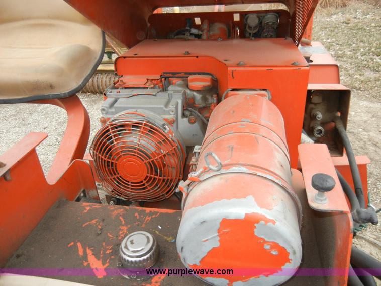 image for item A3419 Ditch Witch 3610DD trencher with bucket and digger