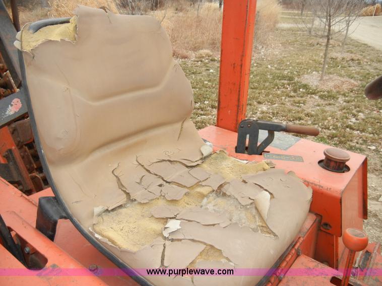 image for item A3419 Ditch Witch 3610DD trencher with bucket and digger