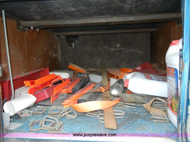 image for item A3429 1983 Freightliner FLC 64T semi truck