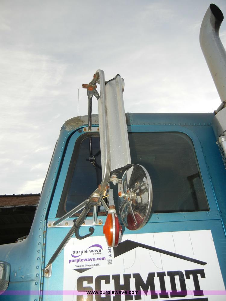 image for item A3429 1983 Freightliner FLC 64T semi truck