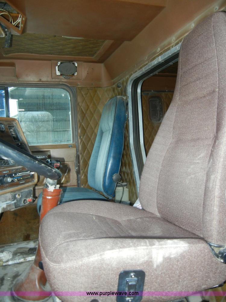 image for item A3429 1983 Freightliner FLC 64T semi truck