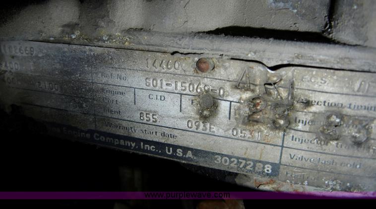 image for item A3429 1983 Freightliner FLC 64T semi truck