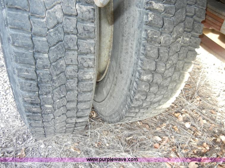 image for item A3430 1996 Ford F700 truck