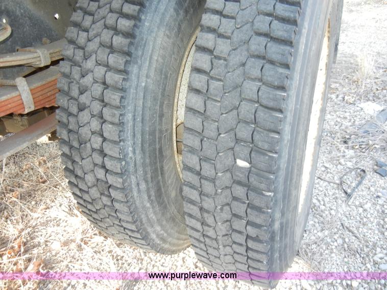 image for item A3430 1996 Ford F700 truck