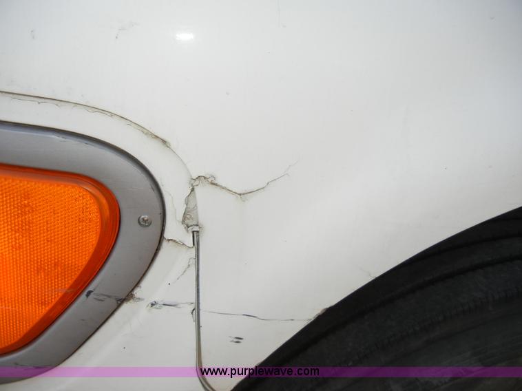 image for item A3430 1996 Ford F700 truck