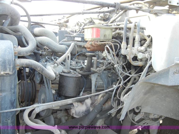 image for item A3430 1996 Ford F700 truck