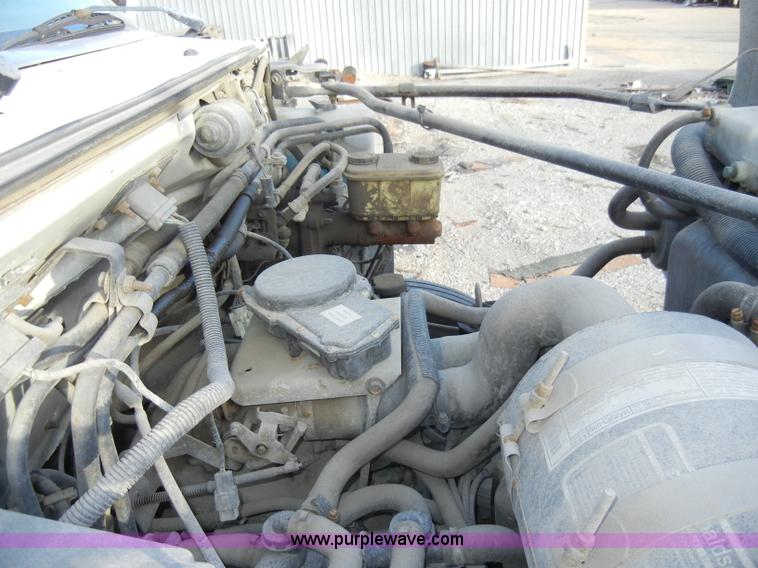 image for item A3430 1996 Ford F700 truck