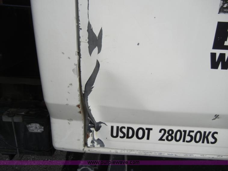 image for item A3430 1996 Ford F700 truck