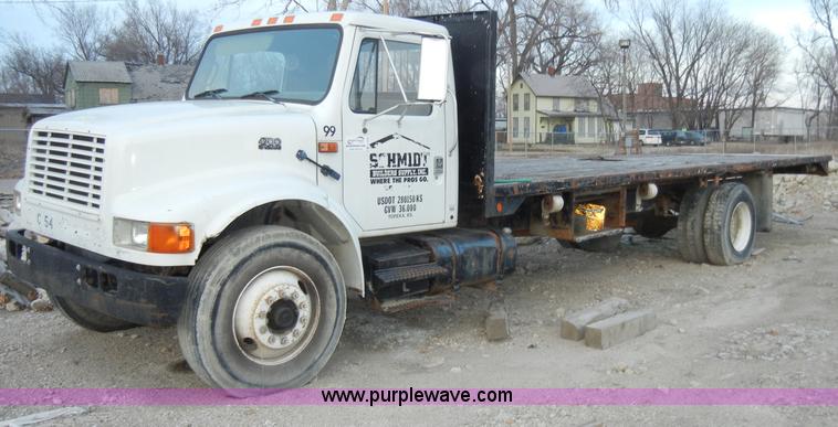 image for item A3433 1995 International 4700 truck