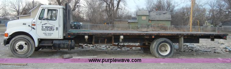 image for item A3433 1995 International 4700 truck