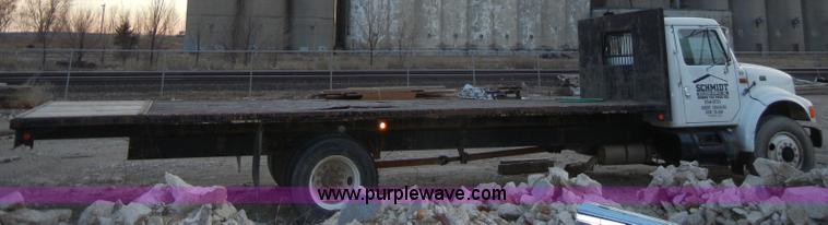 image for item A3433 1995 International 4700 truck