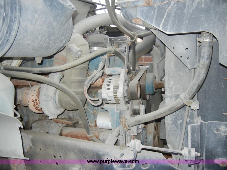 image for item A3433 1995 International 4700 truck