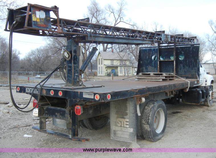 image for item A3434 1997 GMC C6500 truck