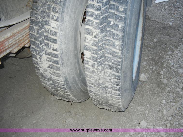 image for item A3434 1997 GMC C6500 truck