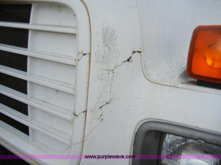 image for item A3434 1997 GMC C6500 truck