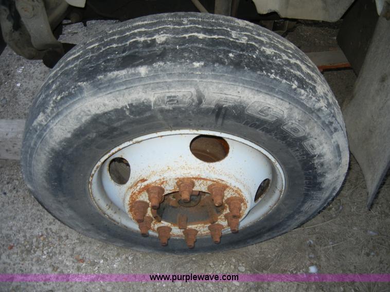 image for item A3434 1997 GMC C6500 truck