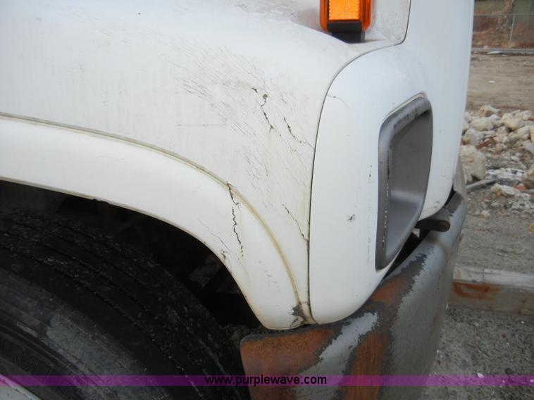 image for item A3434 1997 GMC C6500 truck