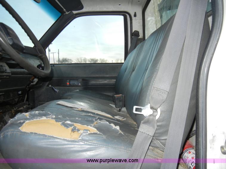 image for item A3434 1997 GMC C6500 truck