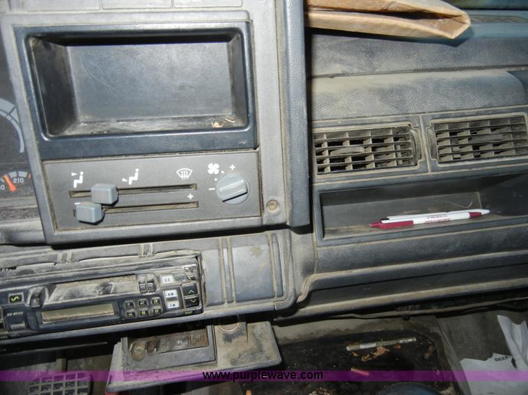 image for item A3434 1997 GMC C6500 truck