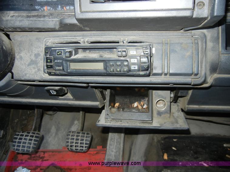 image for item A3434 1997 GMC C6500 truck