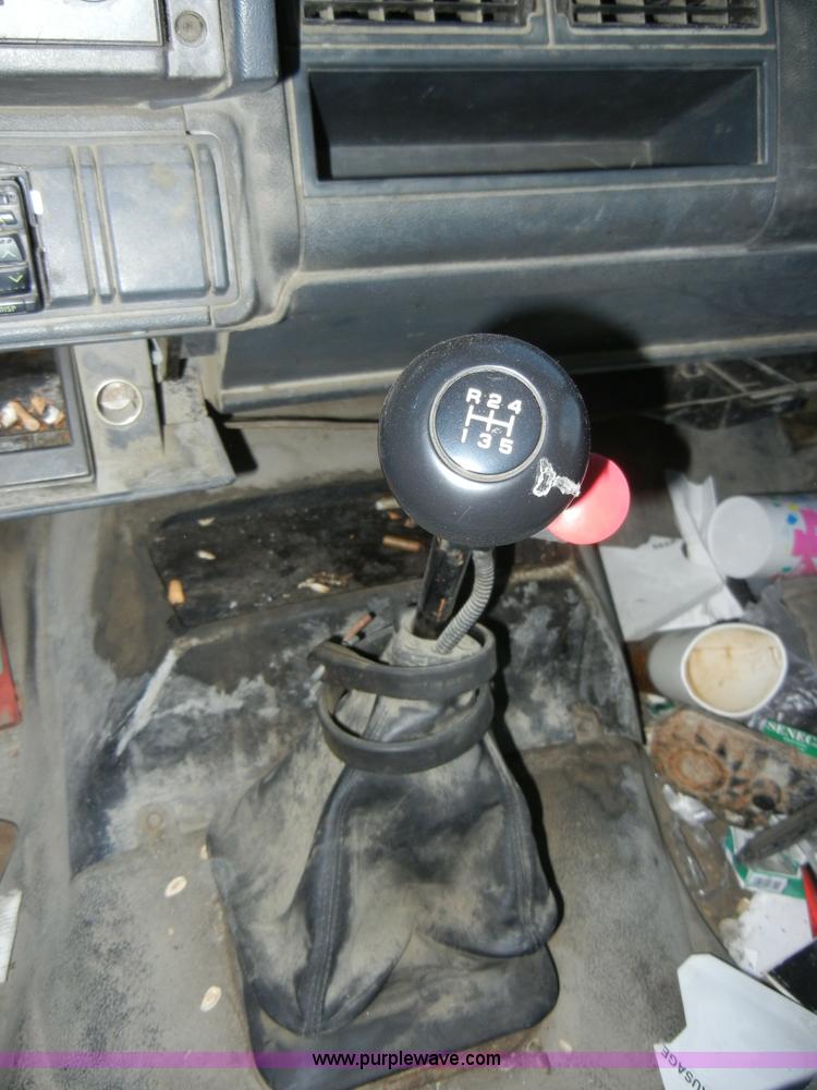 image for item A3434 1997 GMC C6500 truck