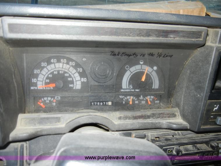 image for item A3434 1997 GMC C6500 truck