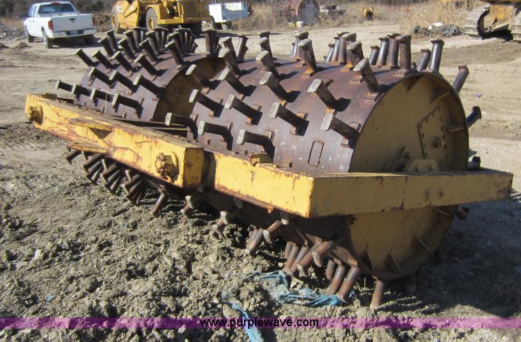 image for item A5634 Dual sheeps foot roller