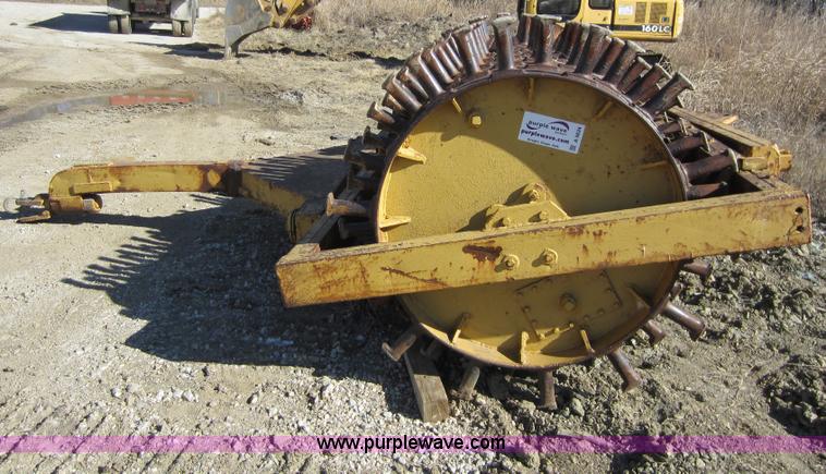 image for item A5634 Dual sheeps foot roller