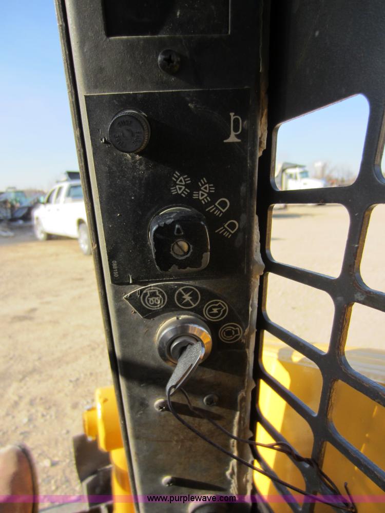 image for item A5644 1995 Gehl SL4625 SX skid steer