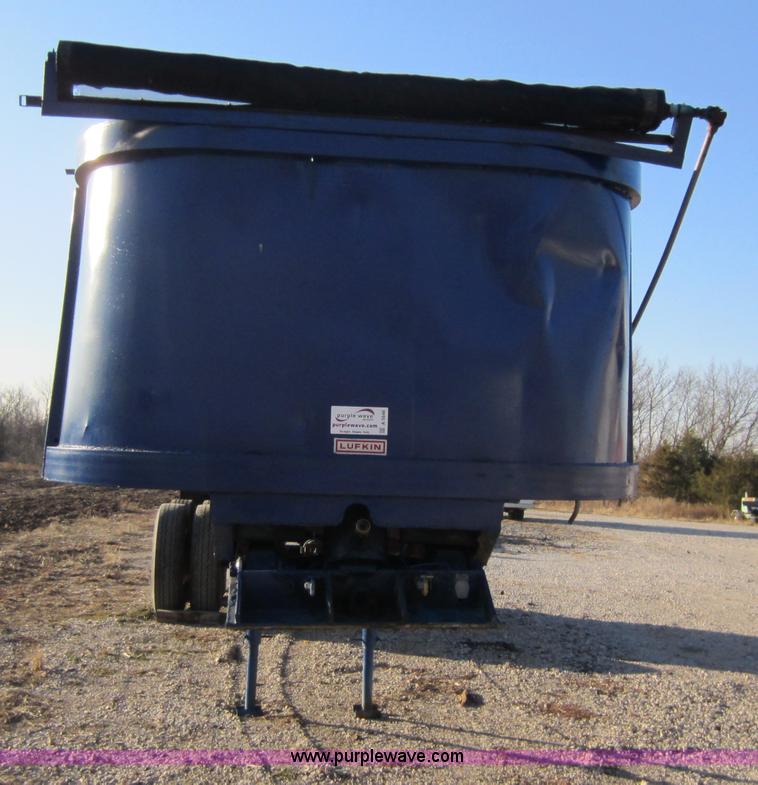 image for item A5646 1962 Lufkin 27' end dump trailer